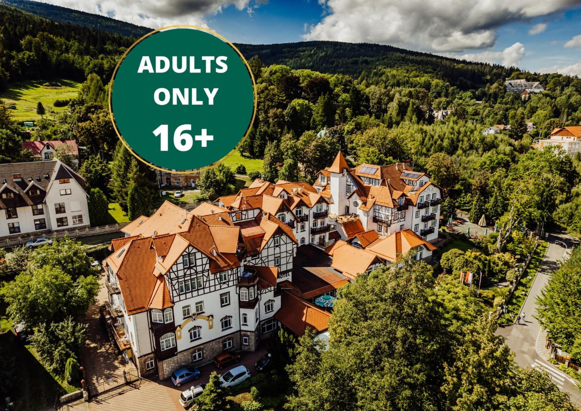 Park Hotel Kur & Spa Świeradów-Zdrój Exteriör bild